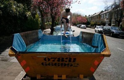 Piscina Compacta com Escada Piscina Compacta com Escada